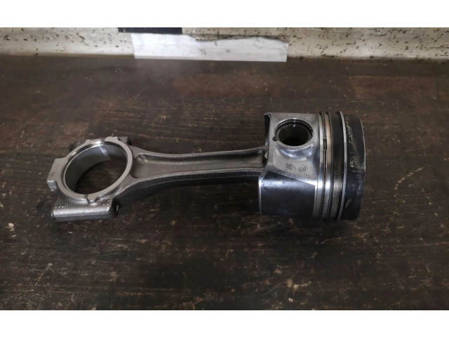  Поршень DGTE 03L105401A, 03L105401A  Audi A3 S3 8V  