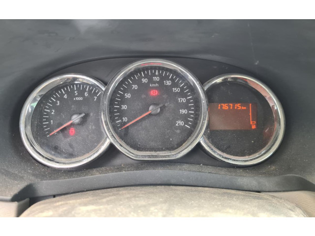 Přístrojová deska  Dacia Lodgy 2012 176.715KMS  