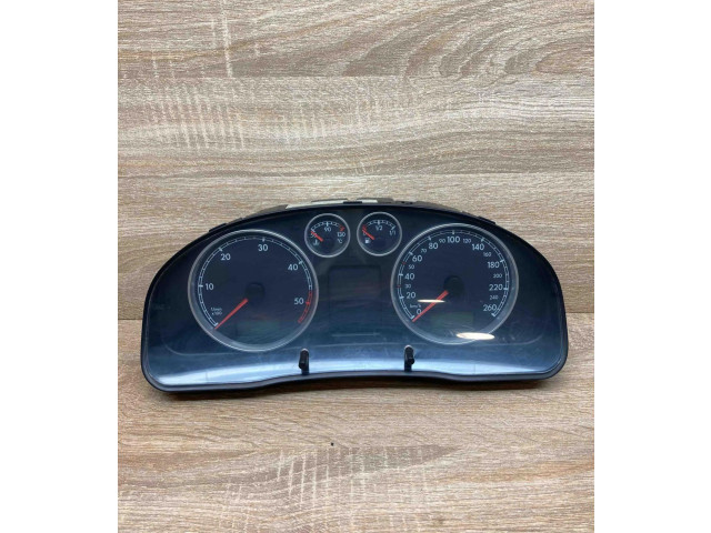 Панель приборов 3B0920825A, 110080052   Volkswagen PASSAT B5.5       