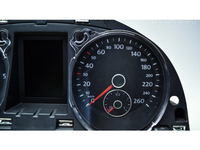 Панель приборов 3AA920870D   Volkswagen PASSAT B7       