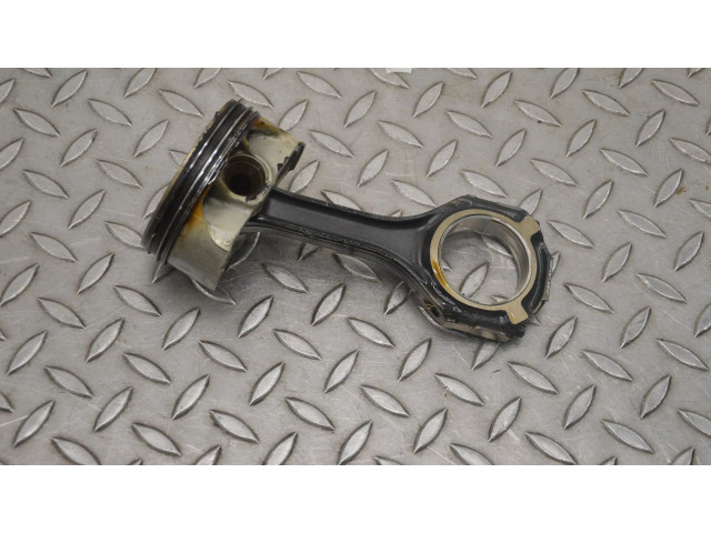 Píst 2328   Mercedes-Benz S C217    M 157.985 
