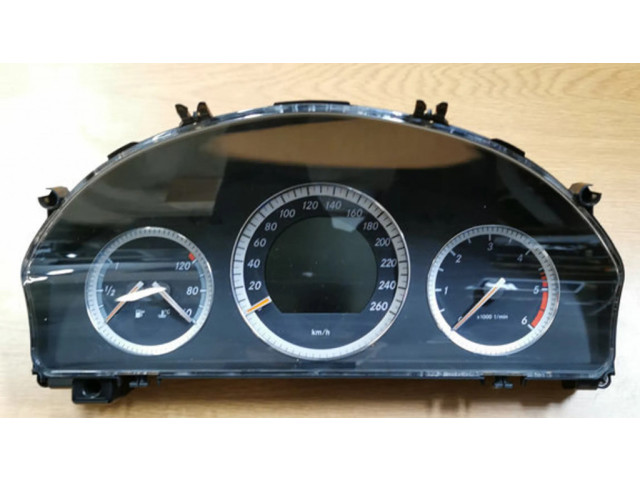 Панель приборов A2045403048   Mercedes-Benz C W204       