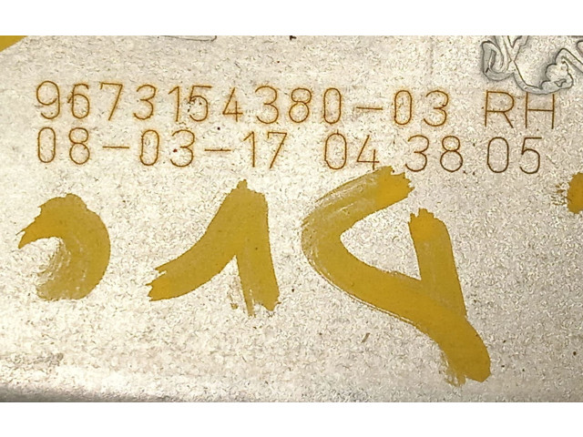 Vstřikovač 9673154380, 9674254380   Peugeot 2008 I    BHY 
