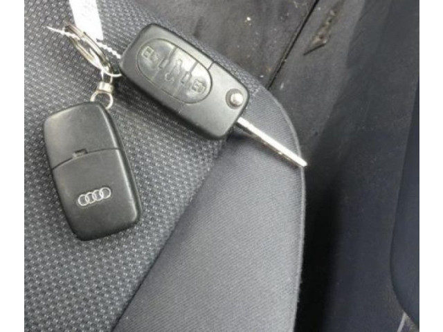 Jednotka ABS    Audi A3 S3 8P 2005