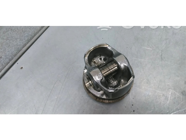 Píst 07K107065AB   Audi A3 S3 8V    DAZA 