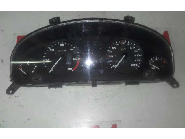 Přístrojová deska  Peugeot 406  9630372880  