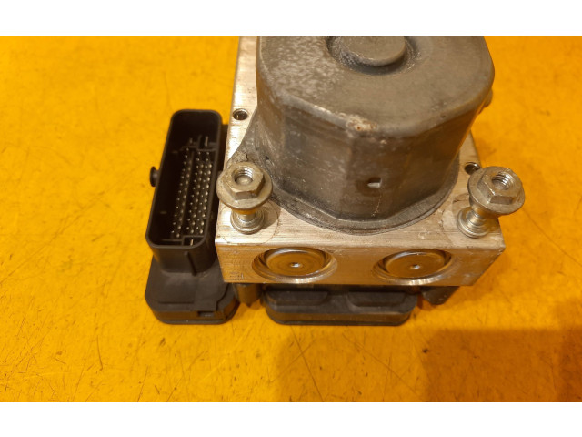 Jednotka ABS 0084317512, A0084317512   Mercedes-Benz A W176 2012