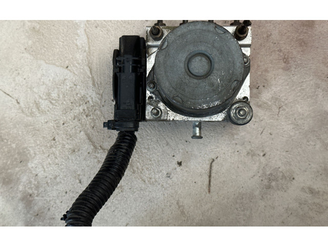 Jednotka ABS 27534SA020, 476L1140904   Subaru Forester SG 2004