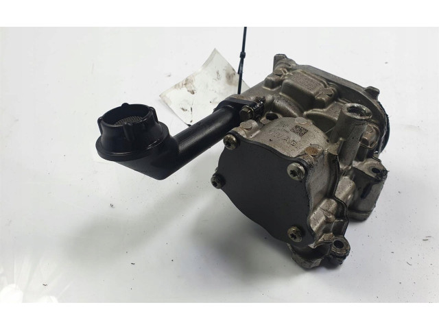 Čerpadlo oleje 04L145208K   Volkswagen PASSAT B8 2.0  CRLB