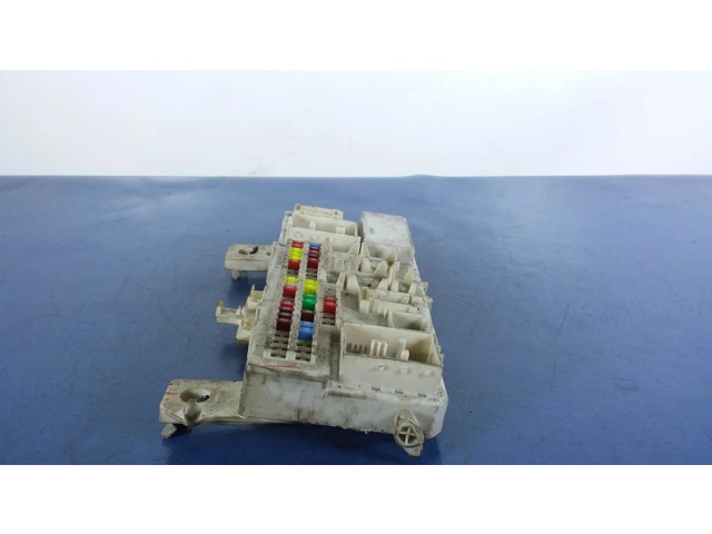 Блок предохранителей  BP8F66730G   Mazda 3 I    