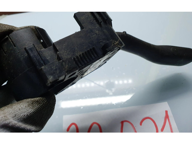 Руль Volkswagen Golf IV  1998 - 2005 года 8L0953513G, 202852ATW      