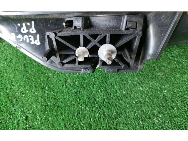 Zpětné zrcátko  Peugeot 2008 I 2014  0211047, 232636206  