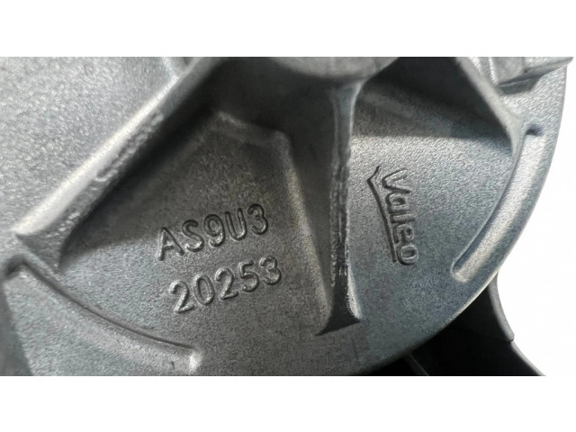 Моторчик заднего дворника 98700Q0400, W435427    Hyundai Bayon