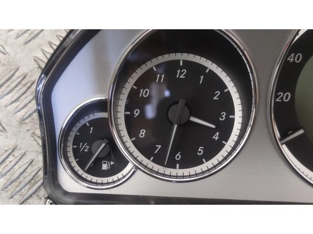 Přístrojová deska  Mercedes-Benz E A207 2011 A2129001508  