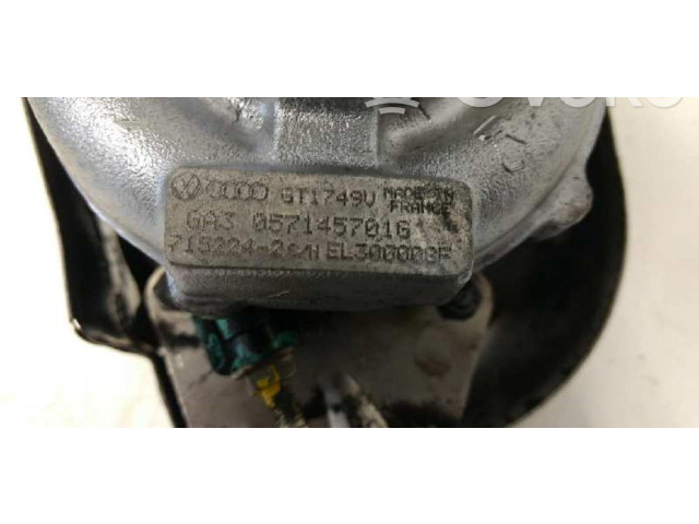 Турбина Audi A8 S8 D2 4D  057145701G         