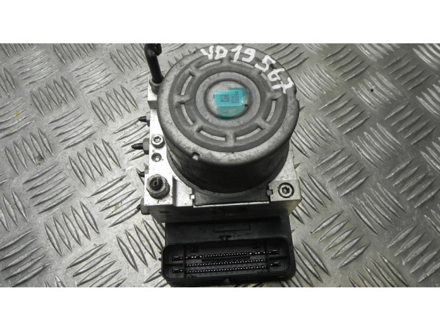 Блок АБС 6896138, VD19567   BMW  i3  2013-- года