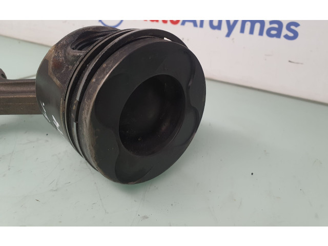 Píst 7798368, 11247798368   BMW X6 E71    306D5 