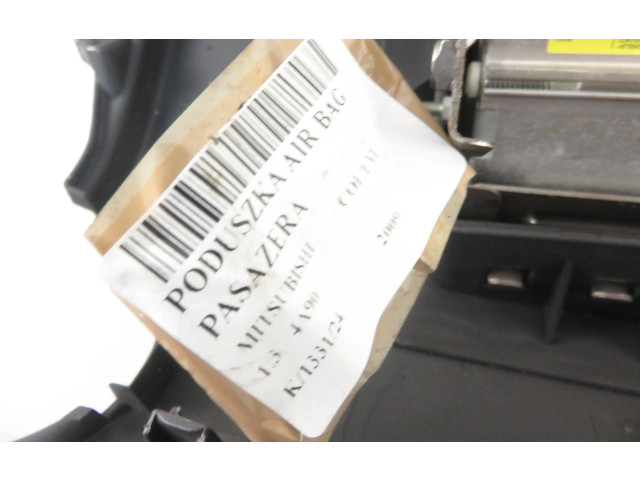 Подушка безопасности пассажира P7030A233, P8002A579XA   Mitsubishi Colt