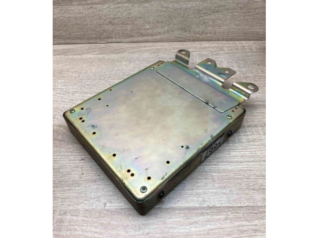 Блок управления двигателем ECU MD175667, E2T38974   Mitsubishi Colt