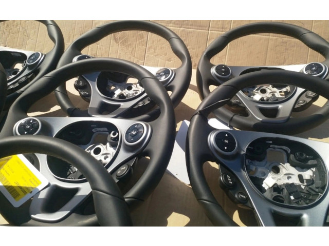 Volant Smart ForFour II W453 2024   