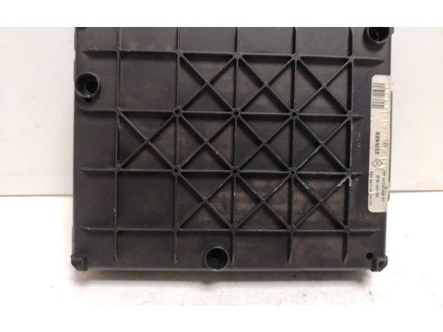 Блок предохранителей 7703297930, 8108502400B   Renault Scenic I    