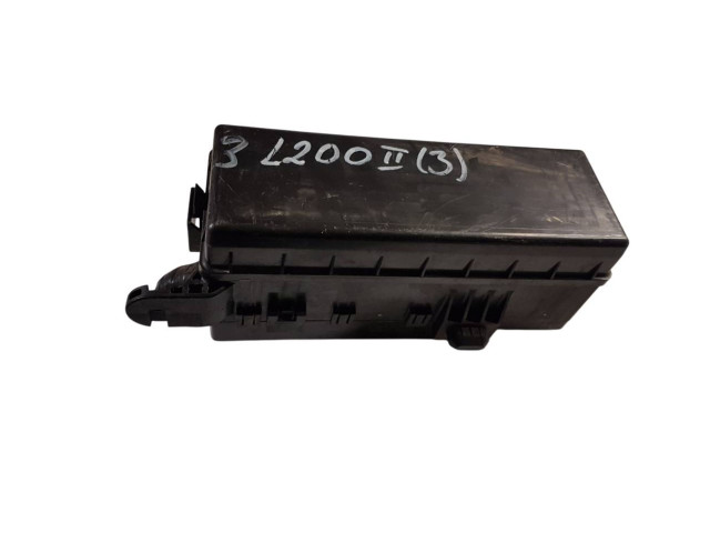   Pojistková skříňka PR06401000, 8565A146   Mitsubishi L200 2011