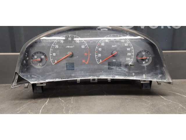 Přístrojová deska  Opel Zafira C 2015 09180274wc  