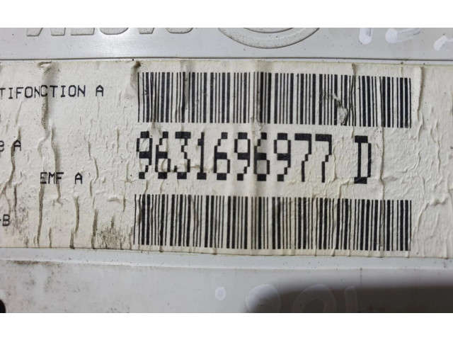 Дисплей    9631696977   Peugeot 406