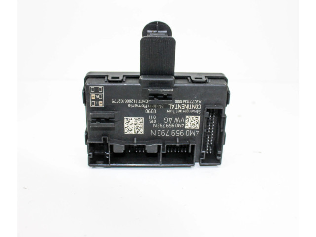 Блок управления дверью 4M0959793N   Audi A4 S4 B9 8W