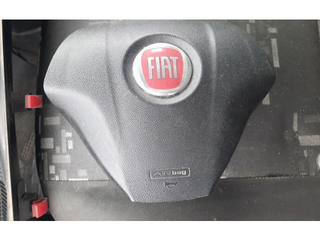 Подушка безопасности водителя    Fiat Fiorino