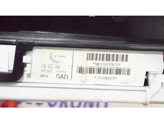 Přístrojová deska  Nissan Navara 2007 24810EB301, 24810EC84E  