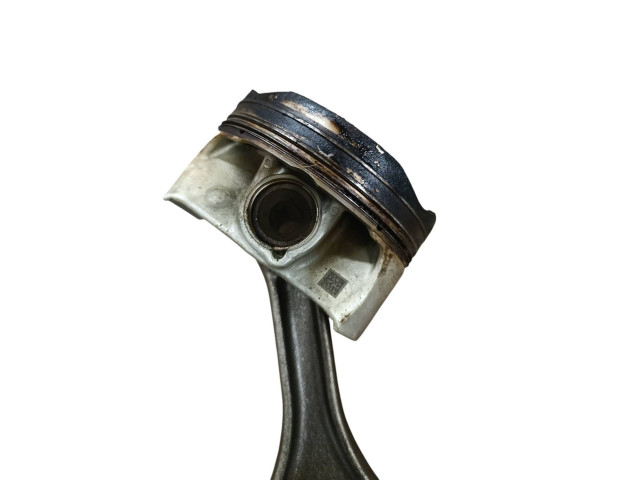  Поршень с шатуном N63R 7646892  BMW 7 G11 G12  