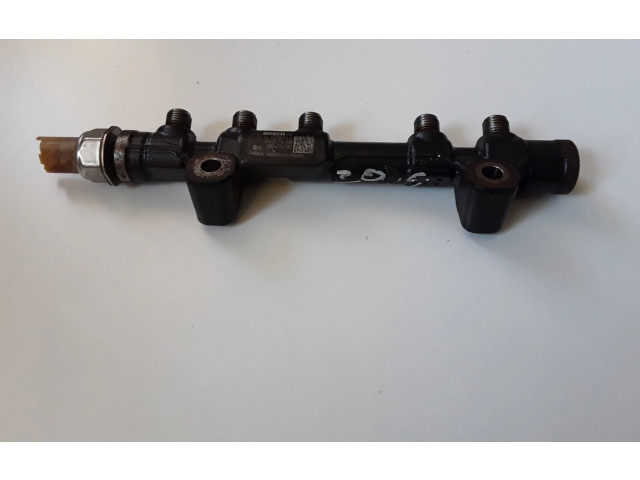 Vstřikovací lišta 9804776780   Peugeot 3008 II    BHZ (DV6FC) 