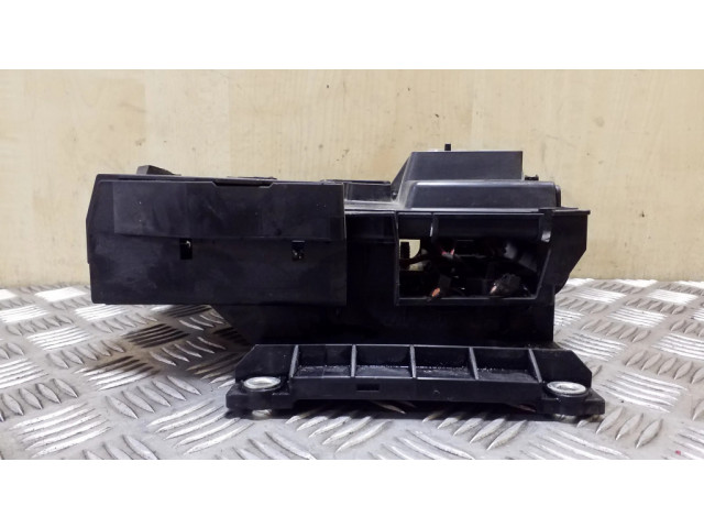 Блок предохранителей  7L0937548C, 4L0937555A   Audi Q7 4L    