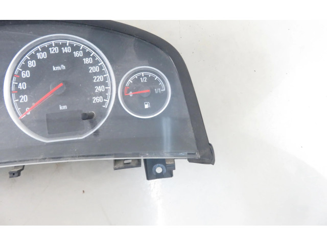 Přístrojová deska  Opel Vectra C 2004 13186701EM, 13186701EM  