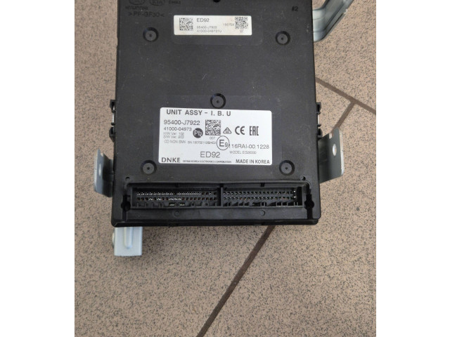 Řídící jednotka 391002U205   KIA Ceed 2020