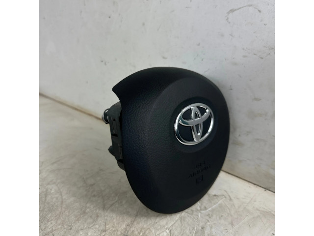 Подушка безопасности водителя 450190D420, 040067230D   Toyota Yaris