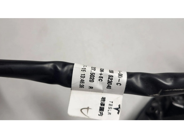 Zpětné zrcátko  Tesla Model 3 2021  159203400C, 22873028  