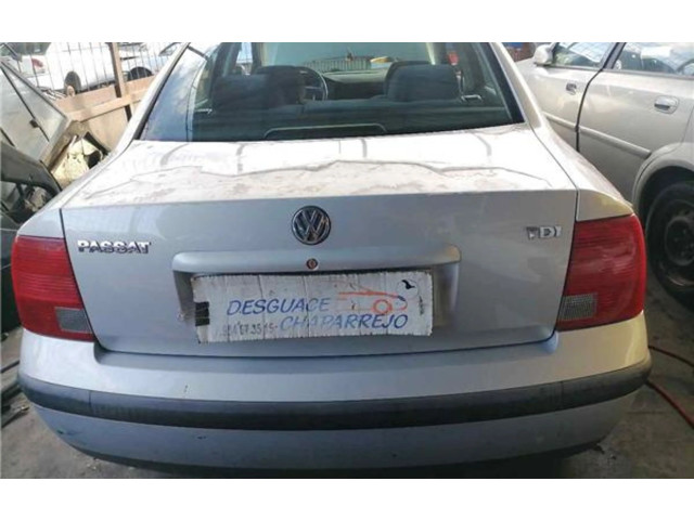 Zpětné zrcátko  Volkswagen Passat Alltrack 2000    