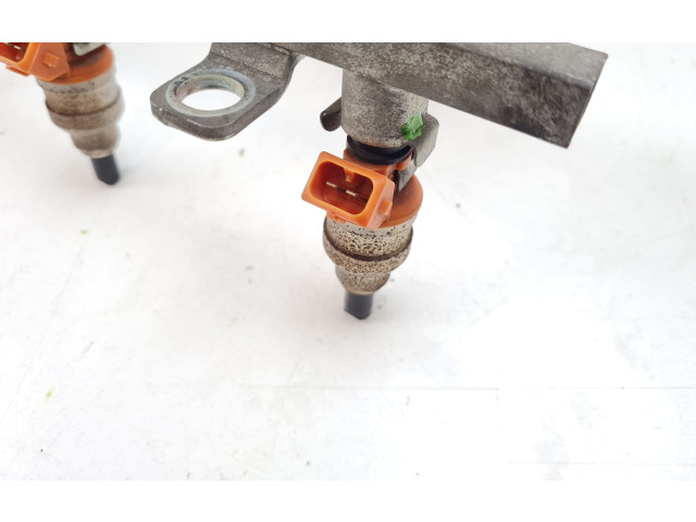 Комплект форсунок INP060, BDH182    Chrysler Stratus  6G73 