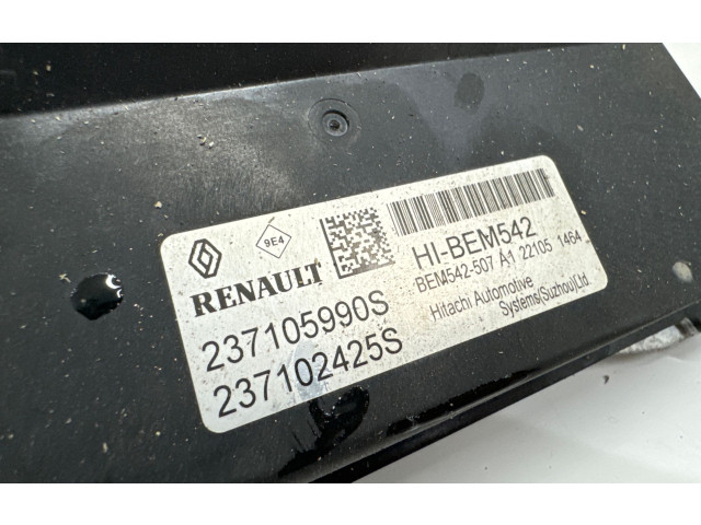 Řídící jednotka 237105990S   Renault Arkana 2022