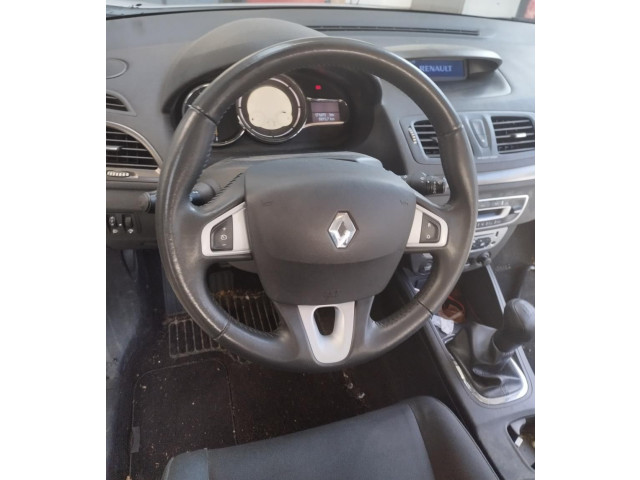 Volant Renault Megane III 2012 484001175R  