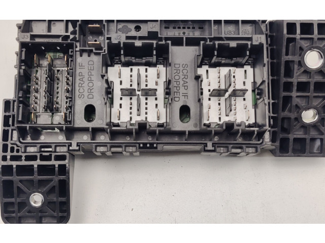   Pojistková skříňka 68312776AC   Ram 1500 2020