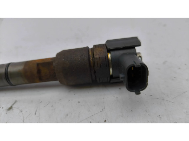 Vstřikovač 0445110320, 338002A900   Hyundai i30  pro naftový motor 1.6  