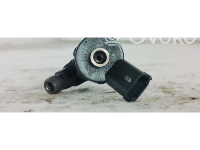 Vstřikovač 0445110021   Renault Megane I    F9Q732 