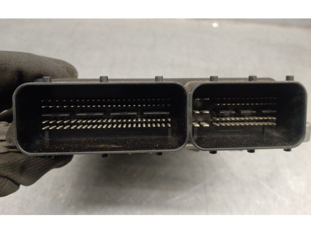 Řídící jednotka 30729826, 0281012103BOSCH   Volvo XC90 2006