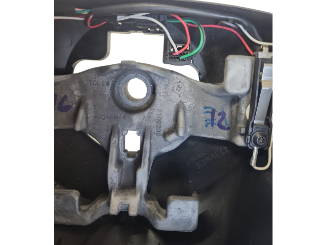 Volant Renault Megane III 2010 6109209, 609581499  