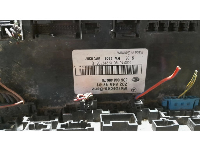 Блок предохранителей 2035454701   Mercedes-Benz CLK A209 C209    