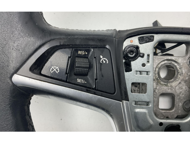 Volant Opel Astra J 2012 13351021, 13351021  