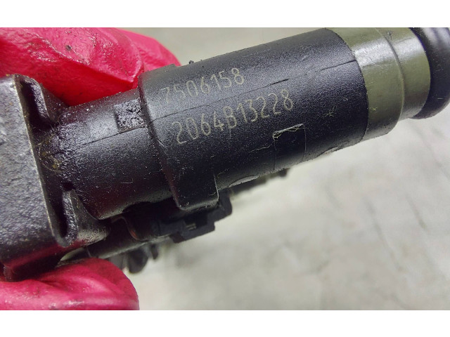 Топливная рампа 7506158, 2064B13228   BMW 3 E46  